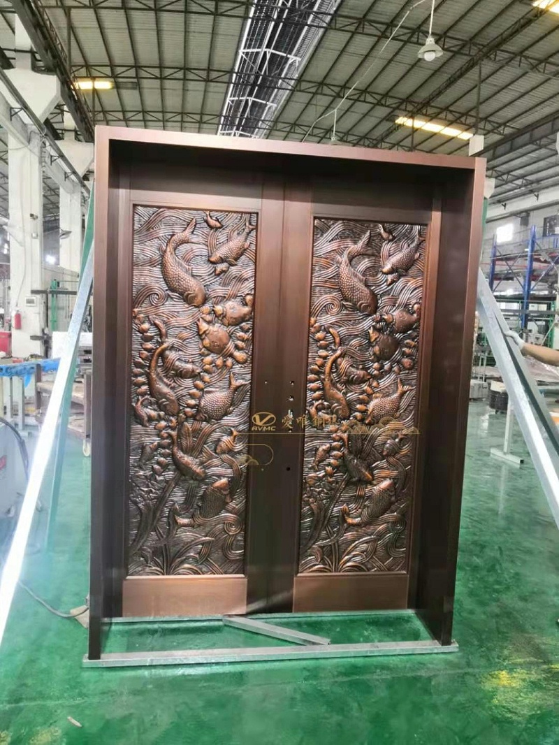 焊接工藝高溫烤漆銅門(mén)