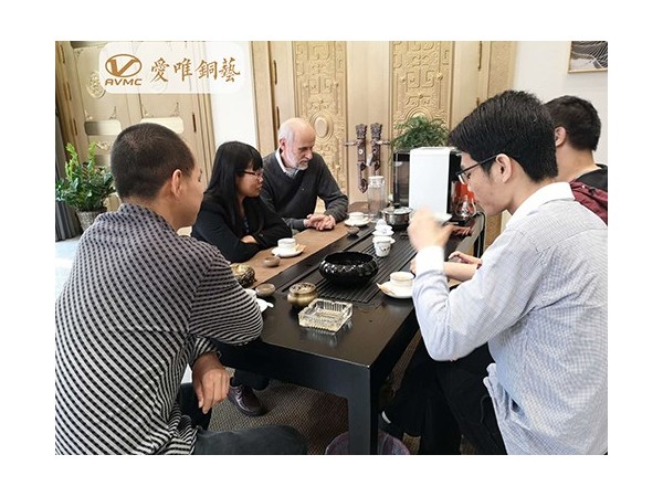 愛(ài)唯銅門廠家的產(chǎn)品比普通銅門更經(jīng)久耐用